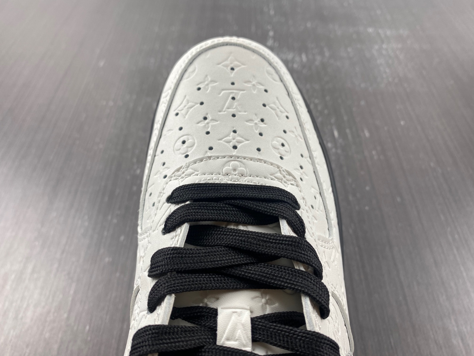 lvt x nike air force1