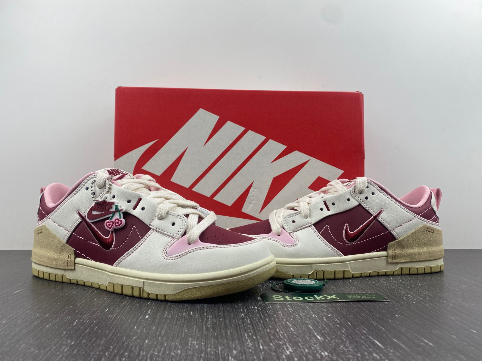 nike dunk low disrupt 2 "valentine