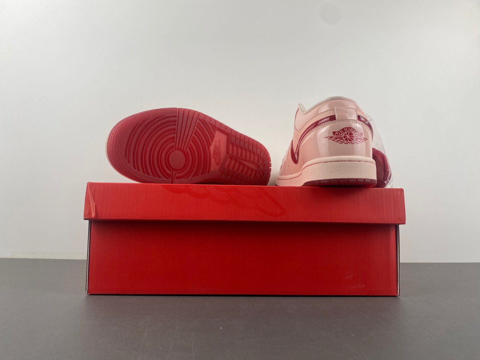 Air Jordan 1 Low "Valentine