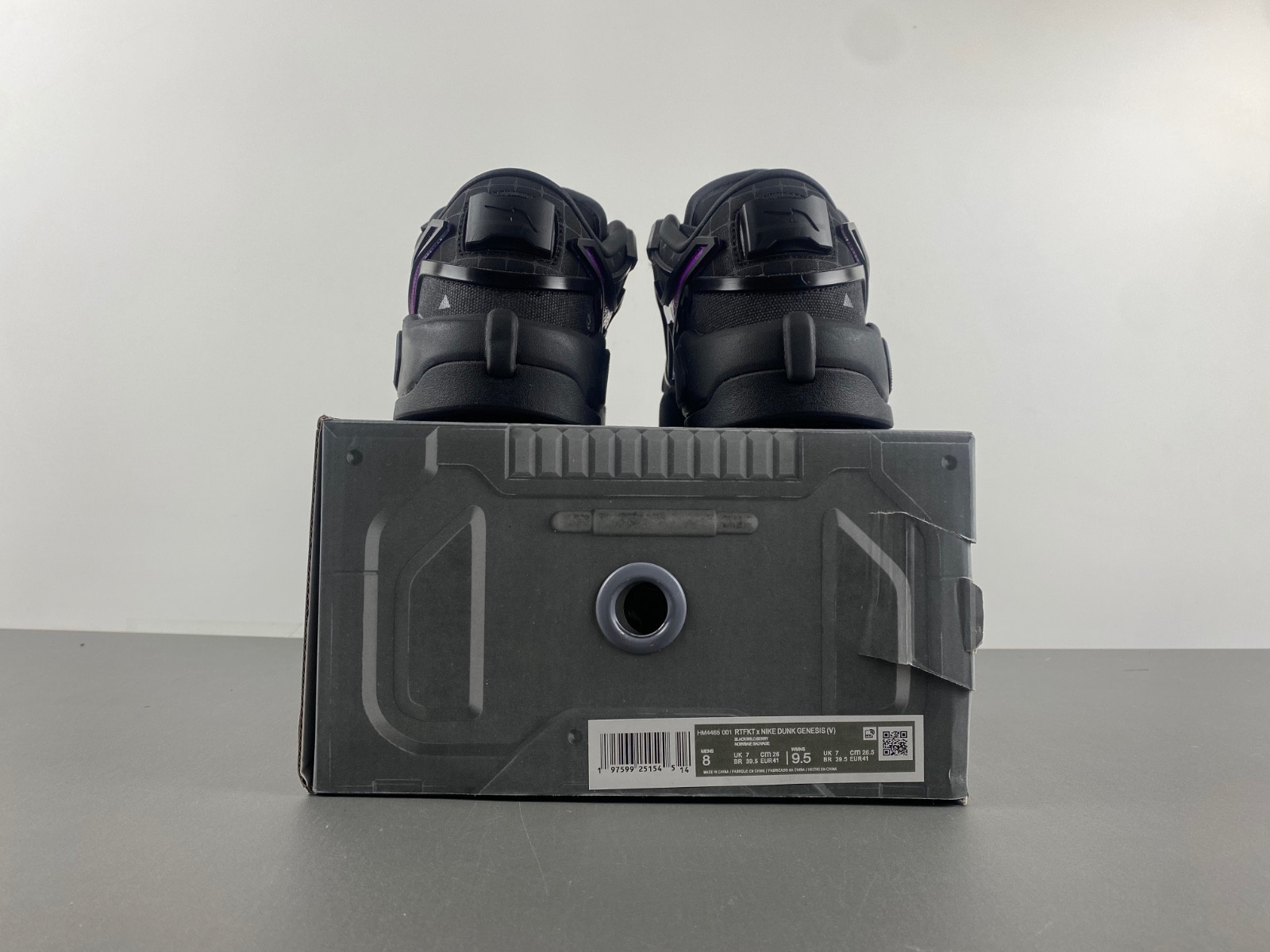 RTFKT x Dunk Genesis 