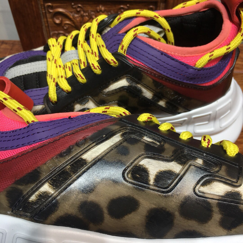 vs chain reaction sneakers