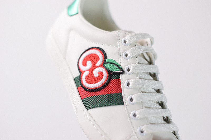 g*u*i ace embroidered low-top sneaker