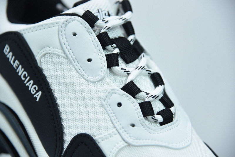 bc triple s trainer 536737 w09om 9073