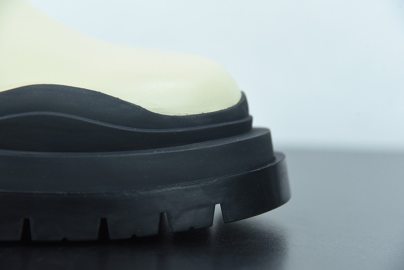 Bo*te*ga ve*ne*ta sneaker