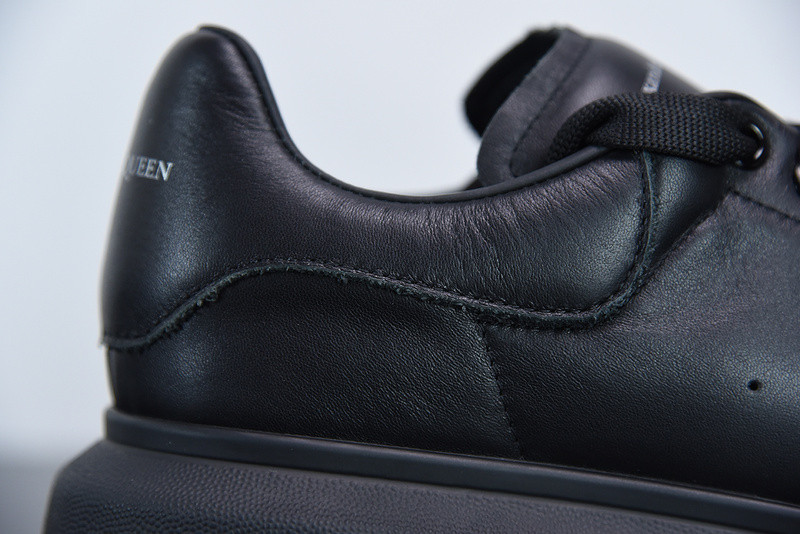 alexer mceen sneakers
