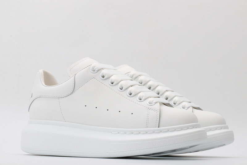 alexer mceen sneakers