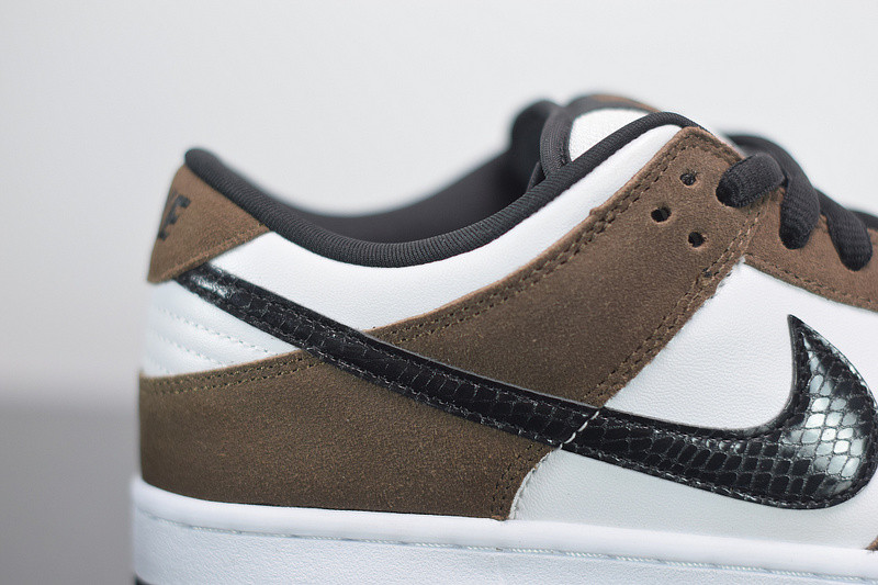 nike dunk low white black trail end brown 304292-102