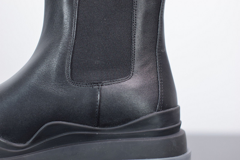 Bo*te*ga ve*ne*ta sneaker