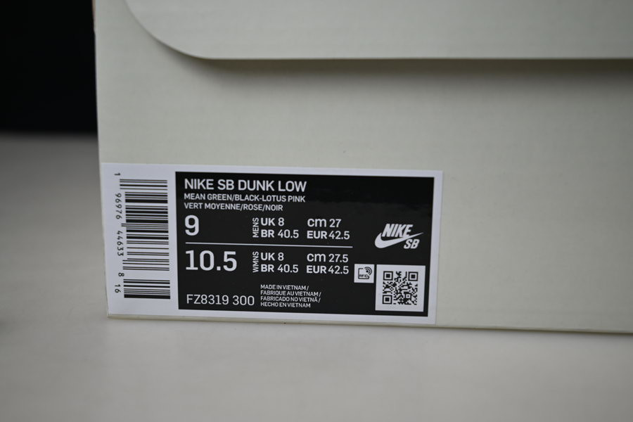 the powerpuff girls x dunk low pro sb qs 