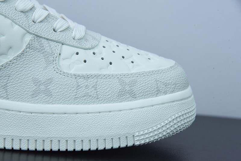 lvt x nike air force1