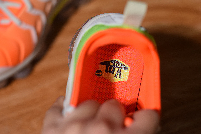 nike air vapormax plus "barely grey" (w) ao4550-003