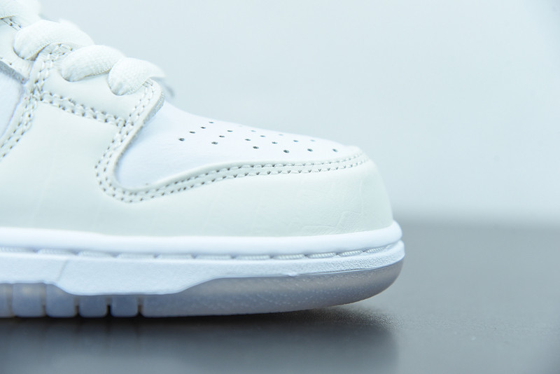 nike sb dunk low Di*m*nd s*pply co white Di*m*nd bv1310-100