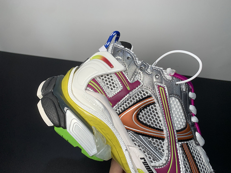 Ba*len*cia*ga runner sneaker