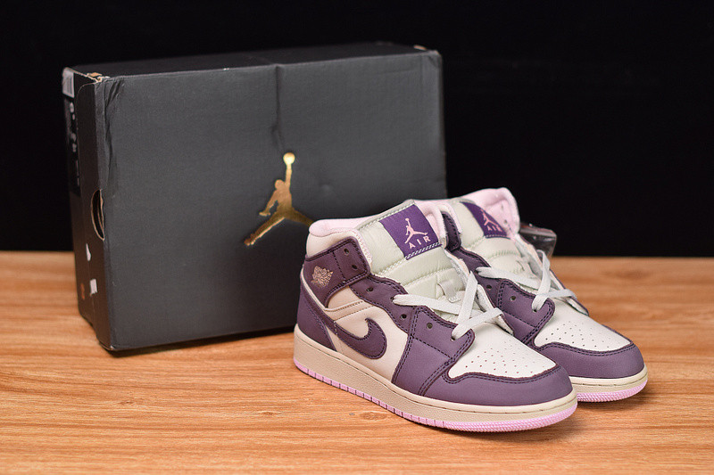 air jordan 1 mid "purple dust" 555112-500