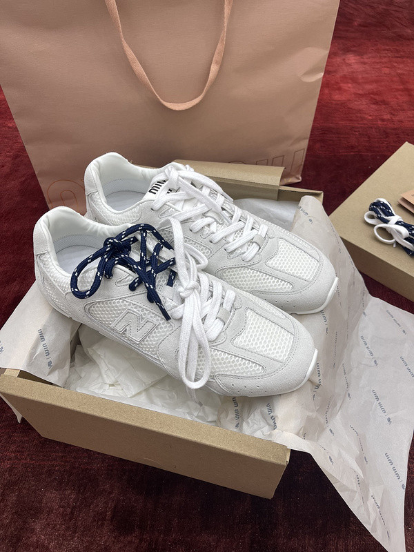 NEW BALANCE X MIUMIU SNEAKER