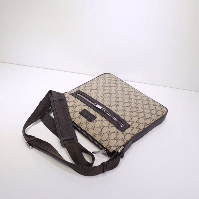 G*u*i shoulder bag