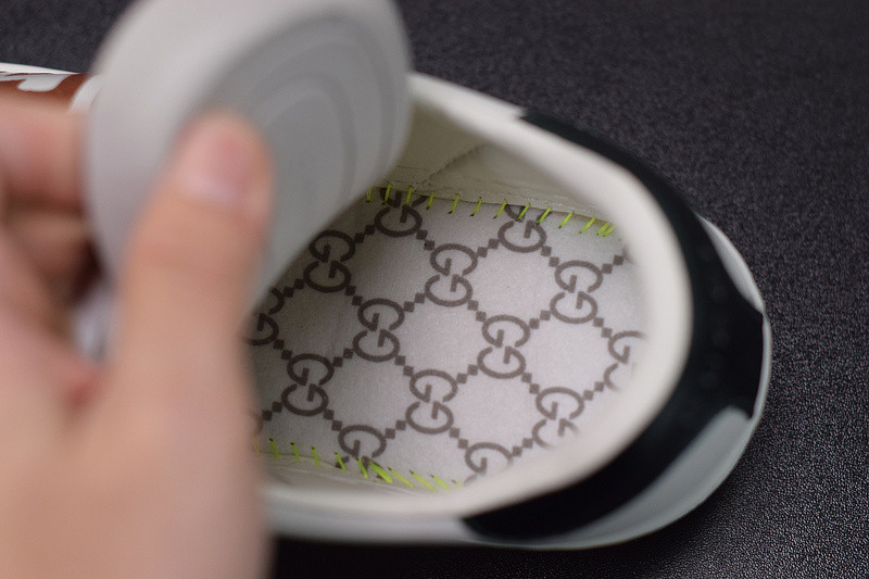 g*u*i ace embroidered low-top sneaker