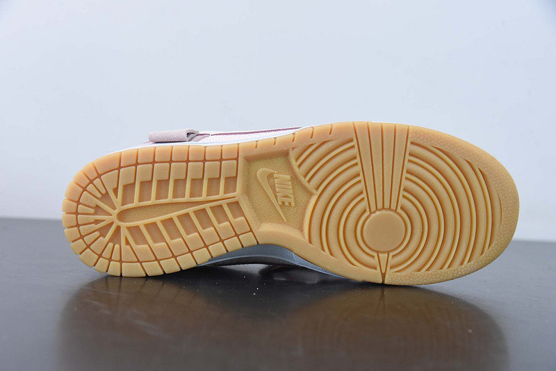 nike dunk low “teddy bear” dz5318-640