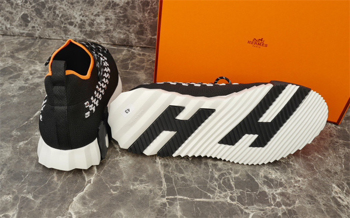 H**mes sneaker