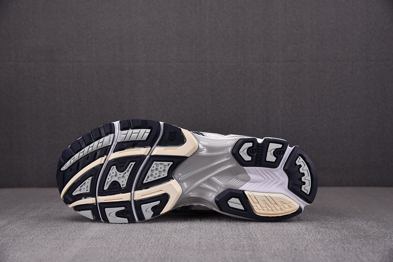 As*ic*s gel-kayano 14 1201a056-109