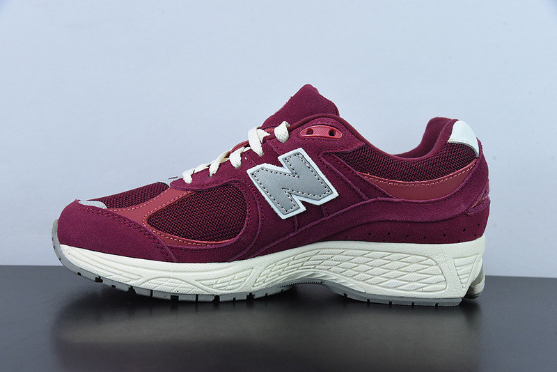 new balance sneaker
