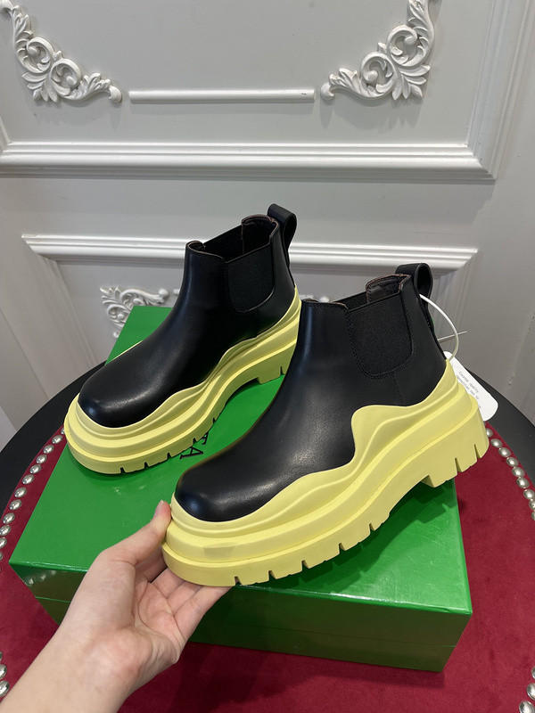 Bo*te*ga ve*ne*ta sneaker