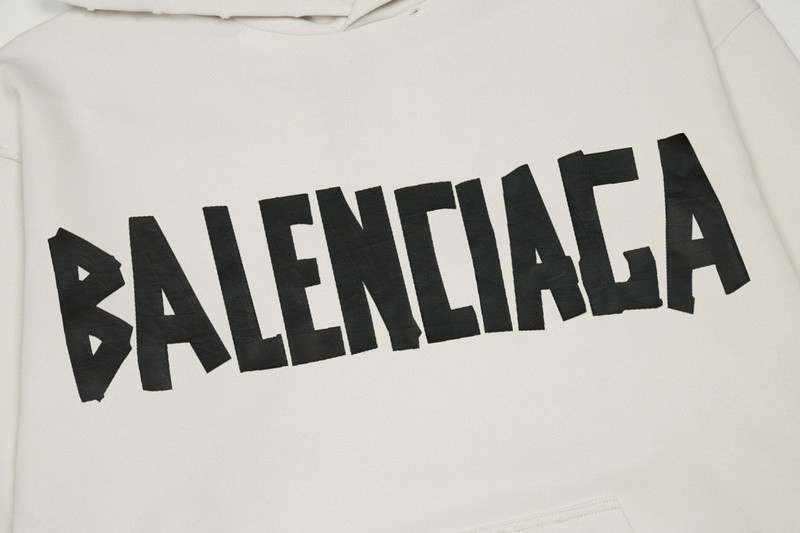 Ba*len*cia*ga clothes