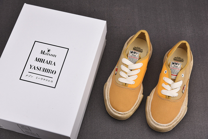 Ma*s*n mihara yasuhiro sneaker