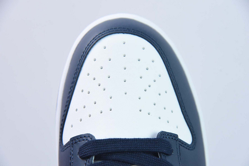 nike dunk low white navy university blue fn7800-400