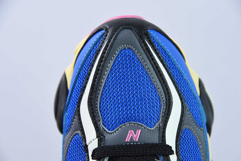 new balance sneaker