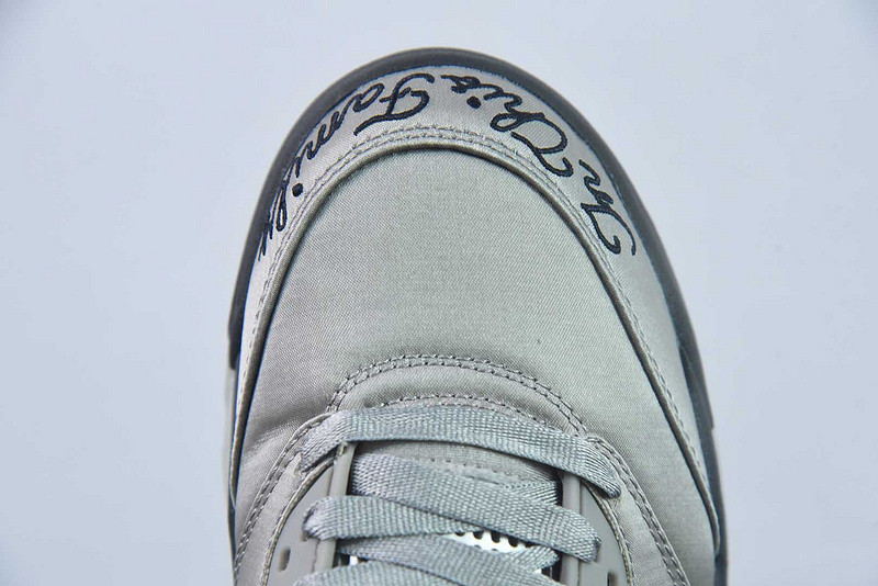 Air Jordan 5 Wings Medium Grey / Black IO2038-001