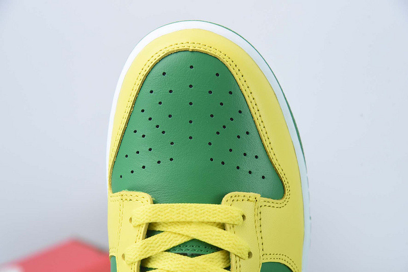 nike dunk low “reverse brazil” dv0833-300