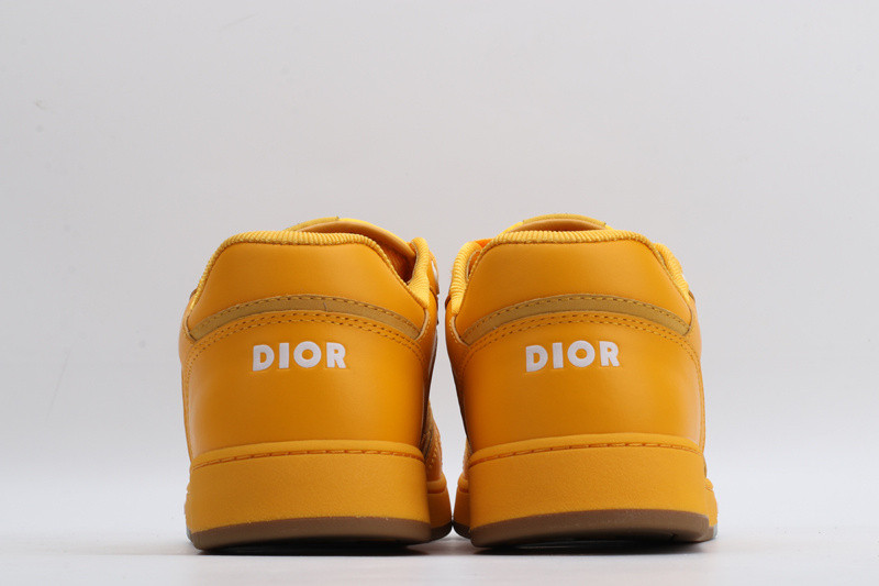 dio* sneaker
