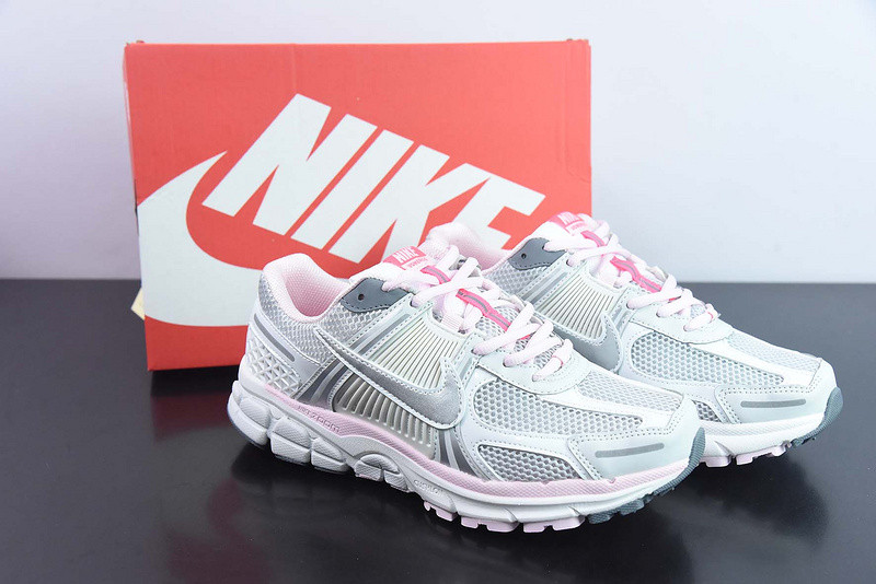nike wmns zoom vomero 5 520 white pink fn3695-001
