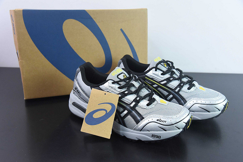 As*ic*s tiger gel-1090