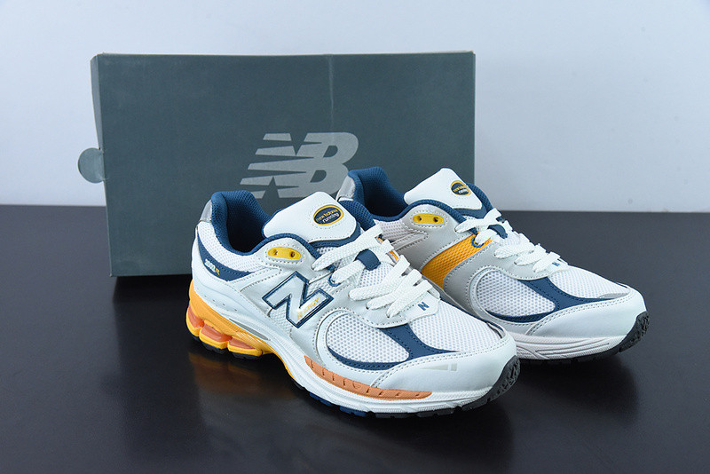 new balance sneaker