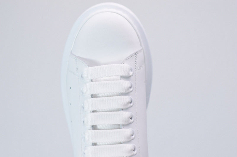 alexer mceen sneakers