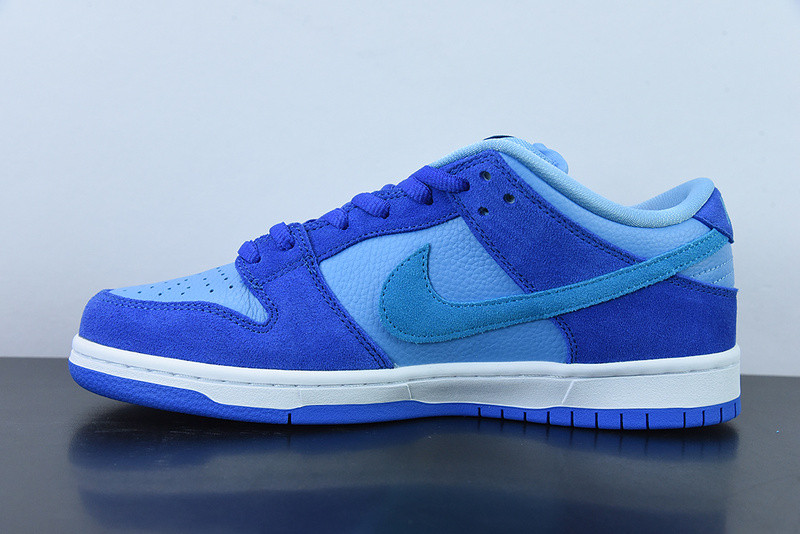 nike sb dunk low “blue raspberry” dm0807-400