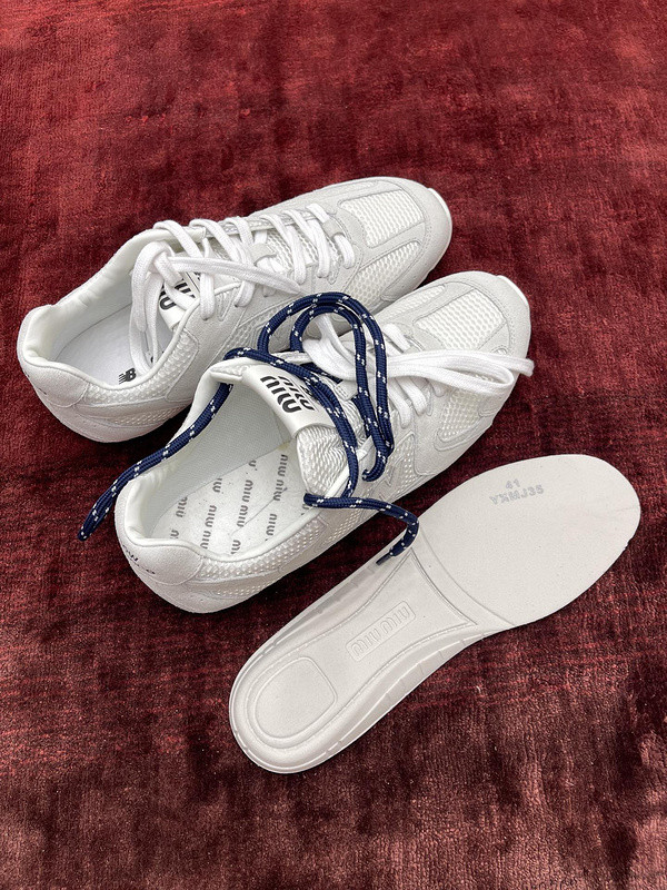 NEW BALANCE X MIUMIU SNEAKER